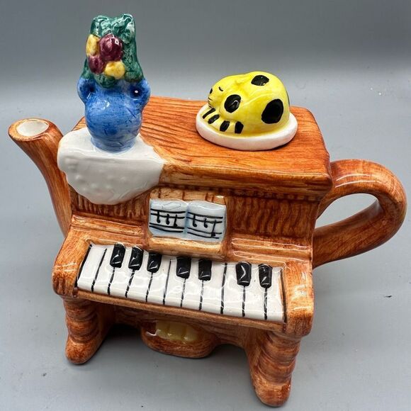 Simply Delicious ceramic piano teapot - Picture 1 of 15